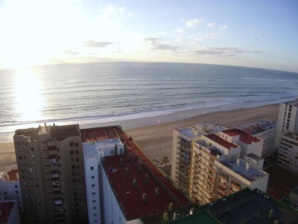Brisas Playa 3 Banos Apartment Кадис Екстериор снимка